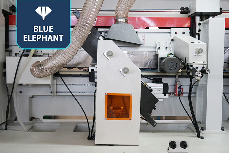 軟成型全自動封邊機(jī)